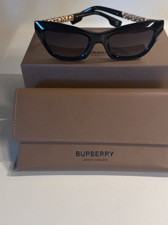 Burberry Black Cat-Eye Sunglasses with Gold Chain Temples